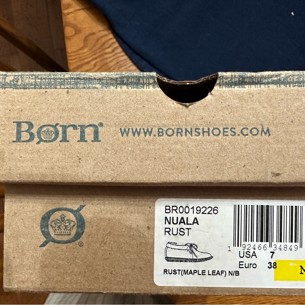 Born shoes Size 7